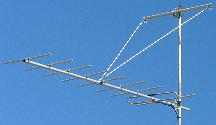 M.A.T.V. 9 element dual-dipole 75 Ohm Yagi, 304 stainless steel, 174-230MHz, 200W, 10.5dBd – 3.1m